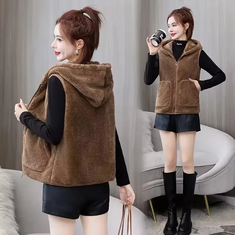 Gilet sans manches polaire à capuche – Image 7