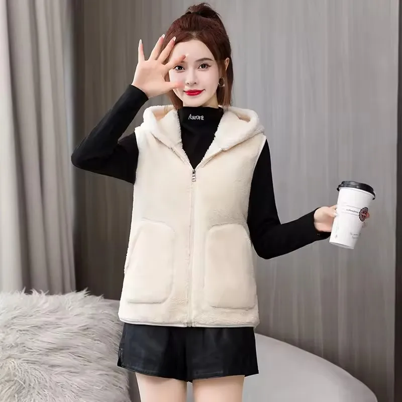 Gilet sans manches polaire à capuche – Image 4