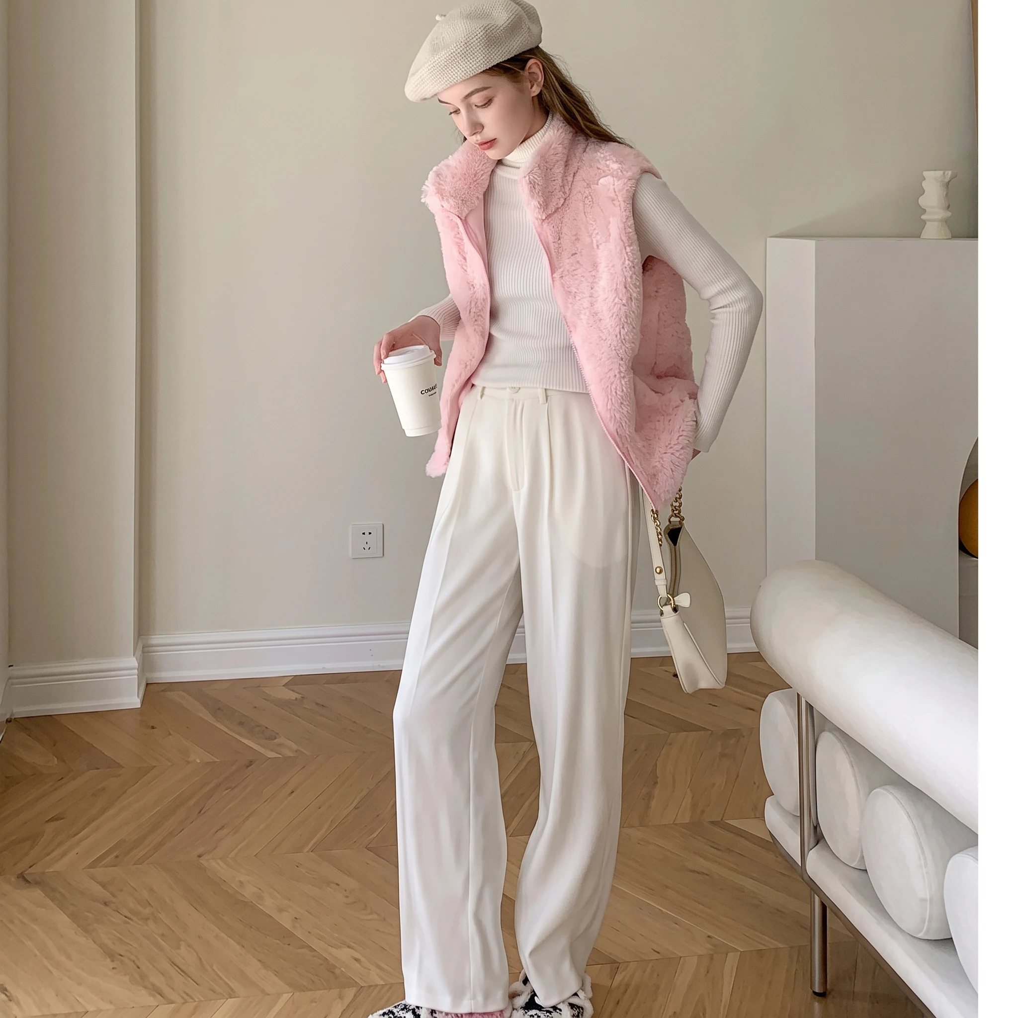 Gilet sans manches polaire pâle – Image 7