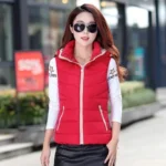 Gilet sans manches à capuche